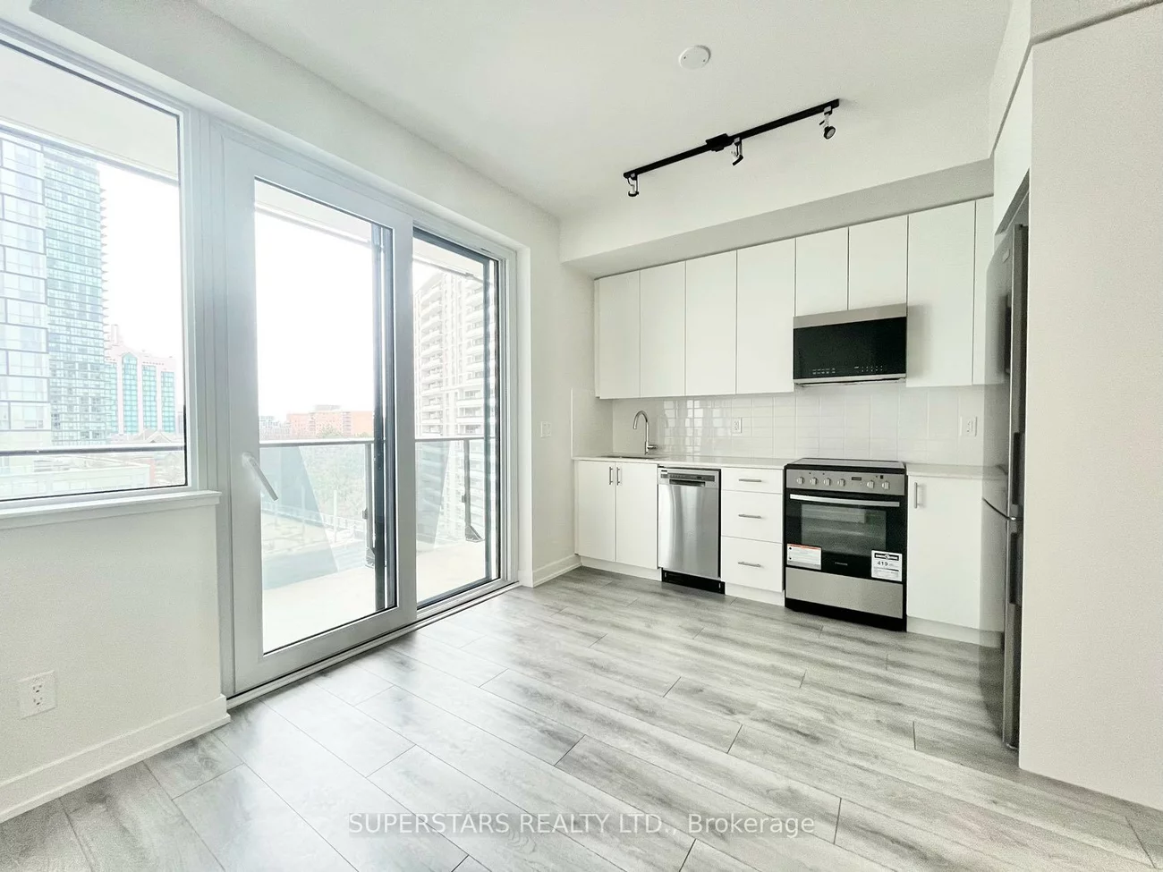 15, Ellerslie, Willowdale West, Toronto