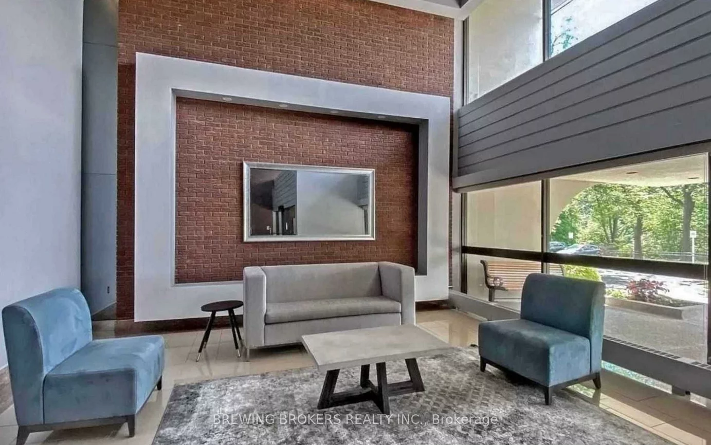 177, Linus, Don Valley Village, Toronto