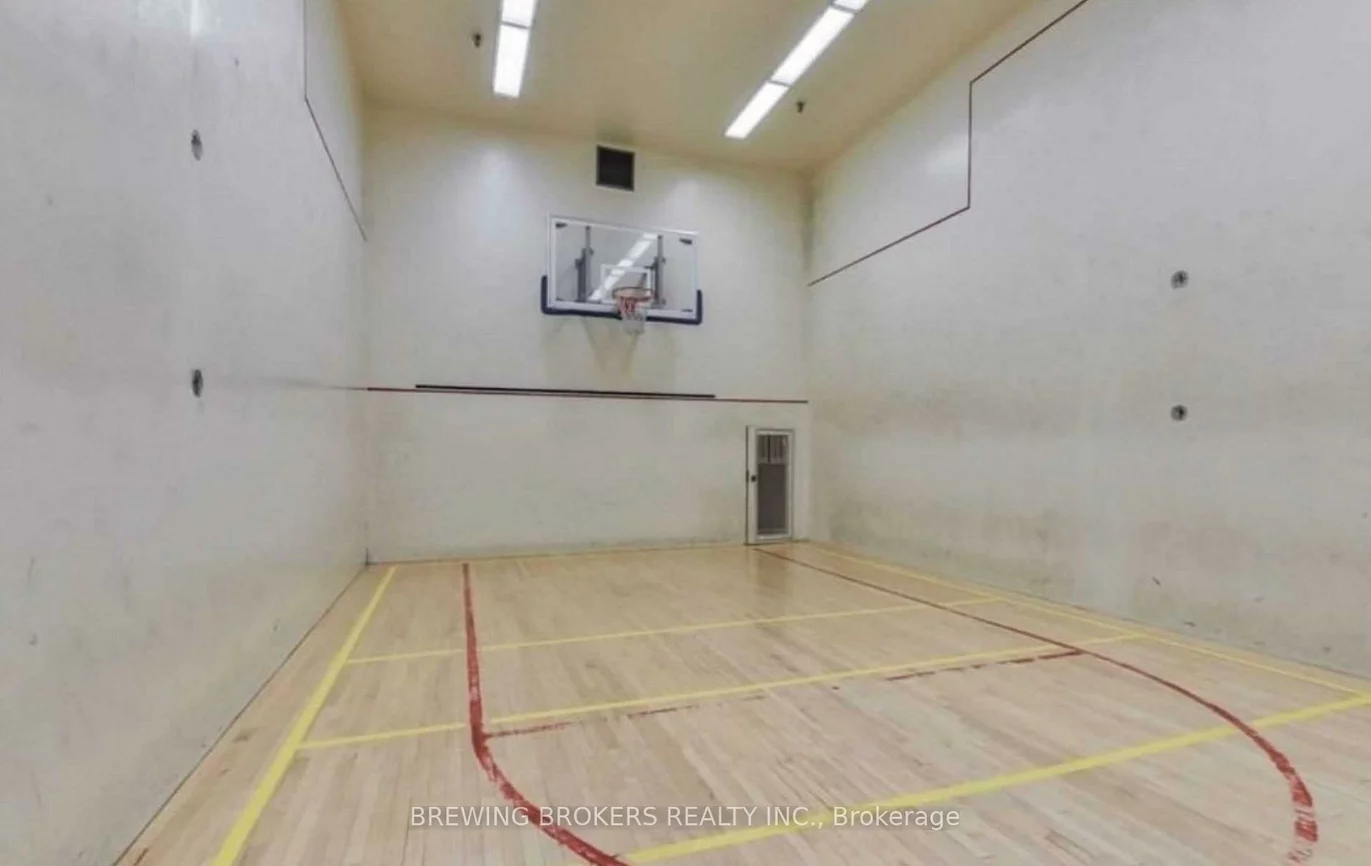 177, Linus, Don Valley Village, Toronto