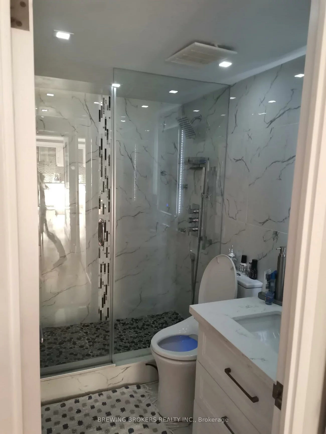 177, Linus, Don Valley Village, Toronto