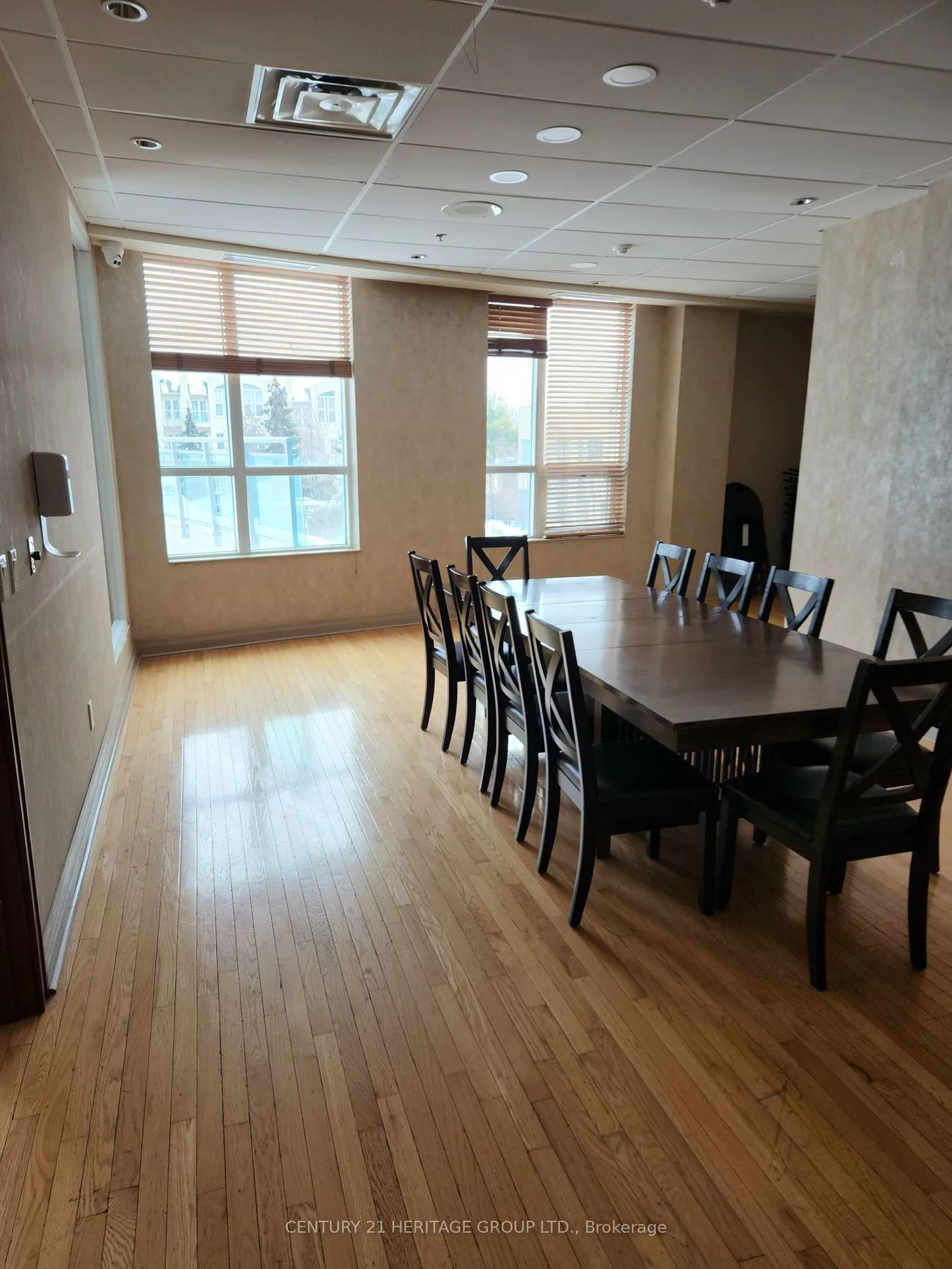 60, Byng, Willowdale East, Toronto