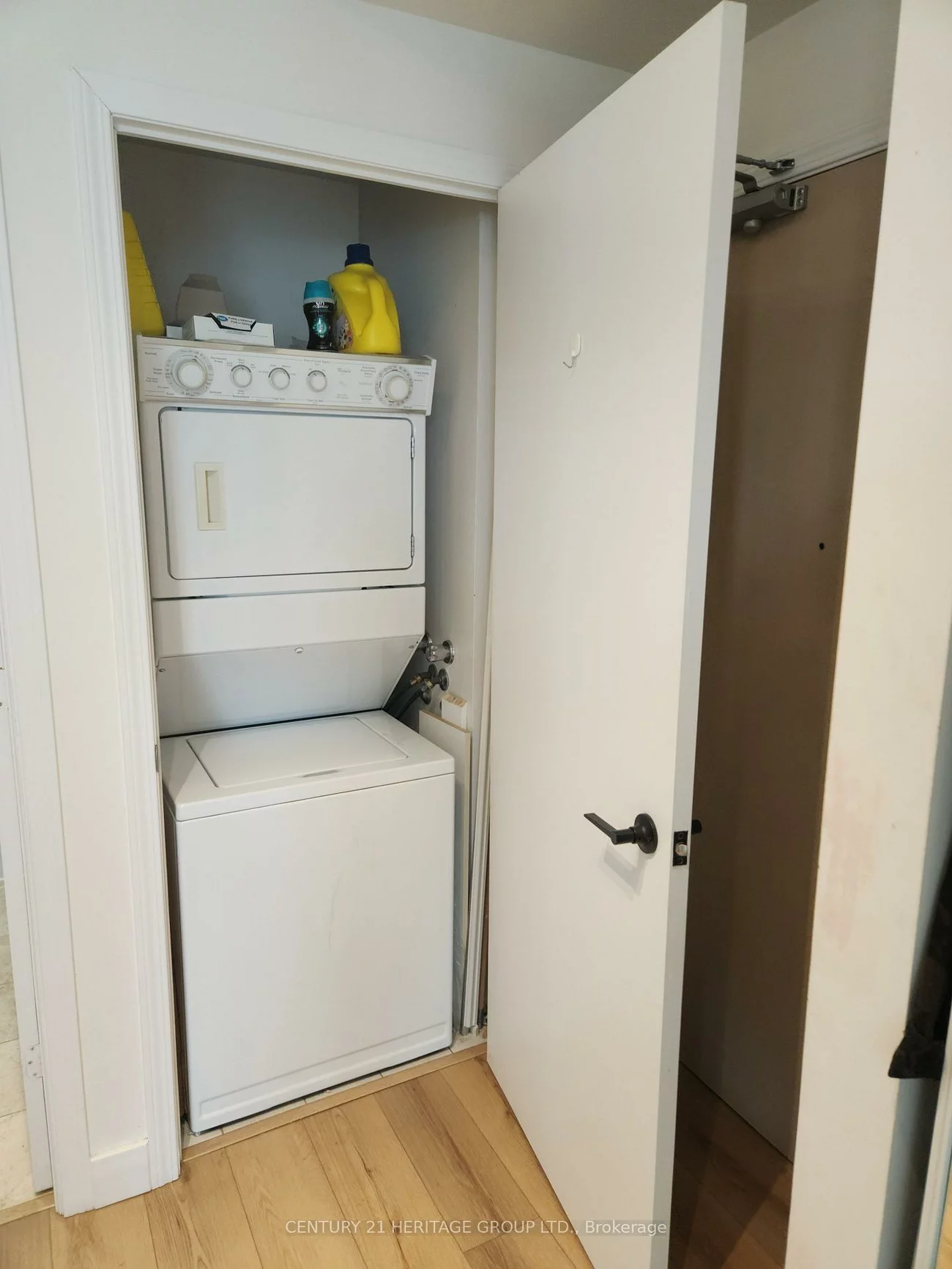 60, Byng, Willowdale East, Toronto