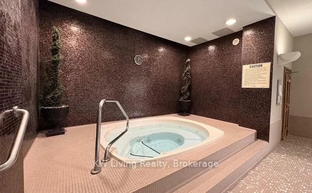 18, Kenaston, Bayview Village, Toronto