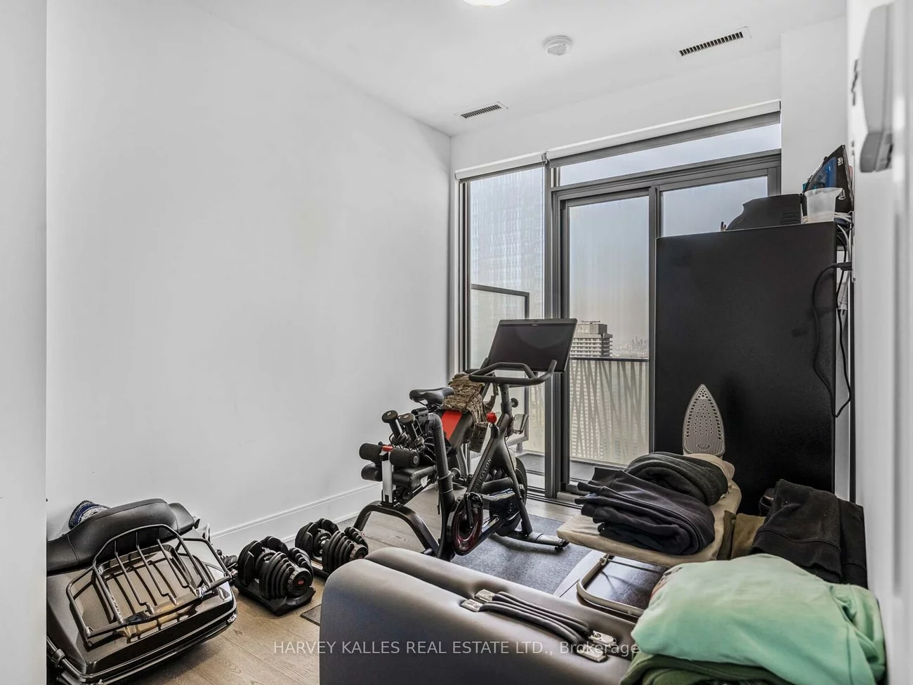 42, Charles, Church-Yonge Corridor, Toronto