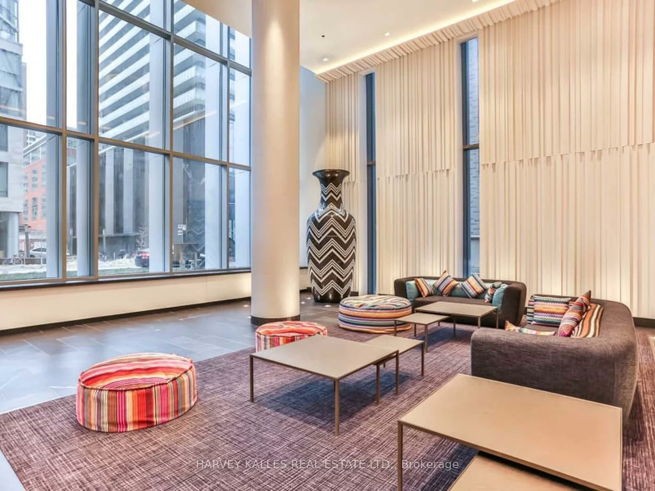 42, Charles, Church-Yonge Corridor, Toronto