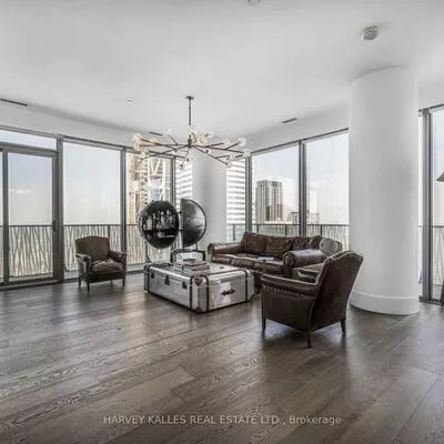 42, Charles, Church-Yonge Corridor, Toronto