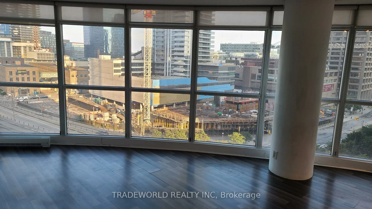 18, Yonge, Waterfront Communities C1, Toronto