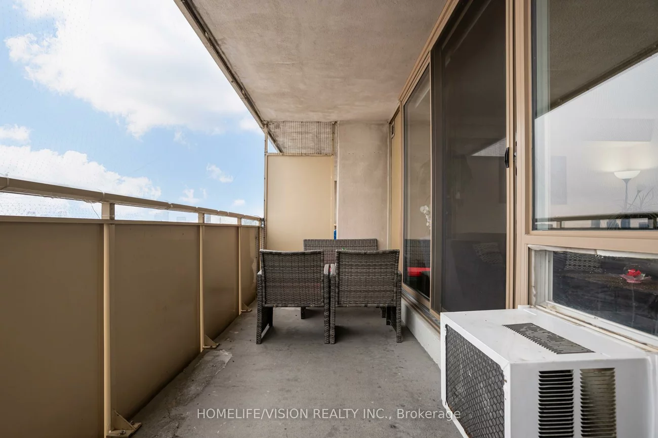 1338, York Mills, Parkwoods-Donalda, Toronto