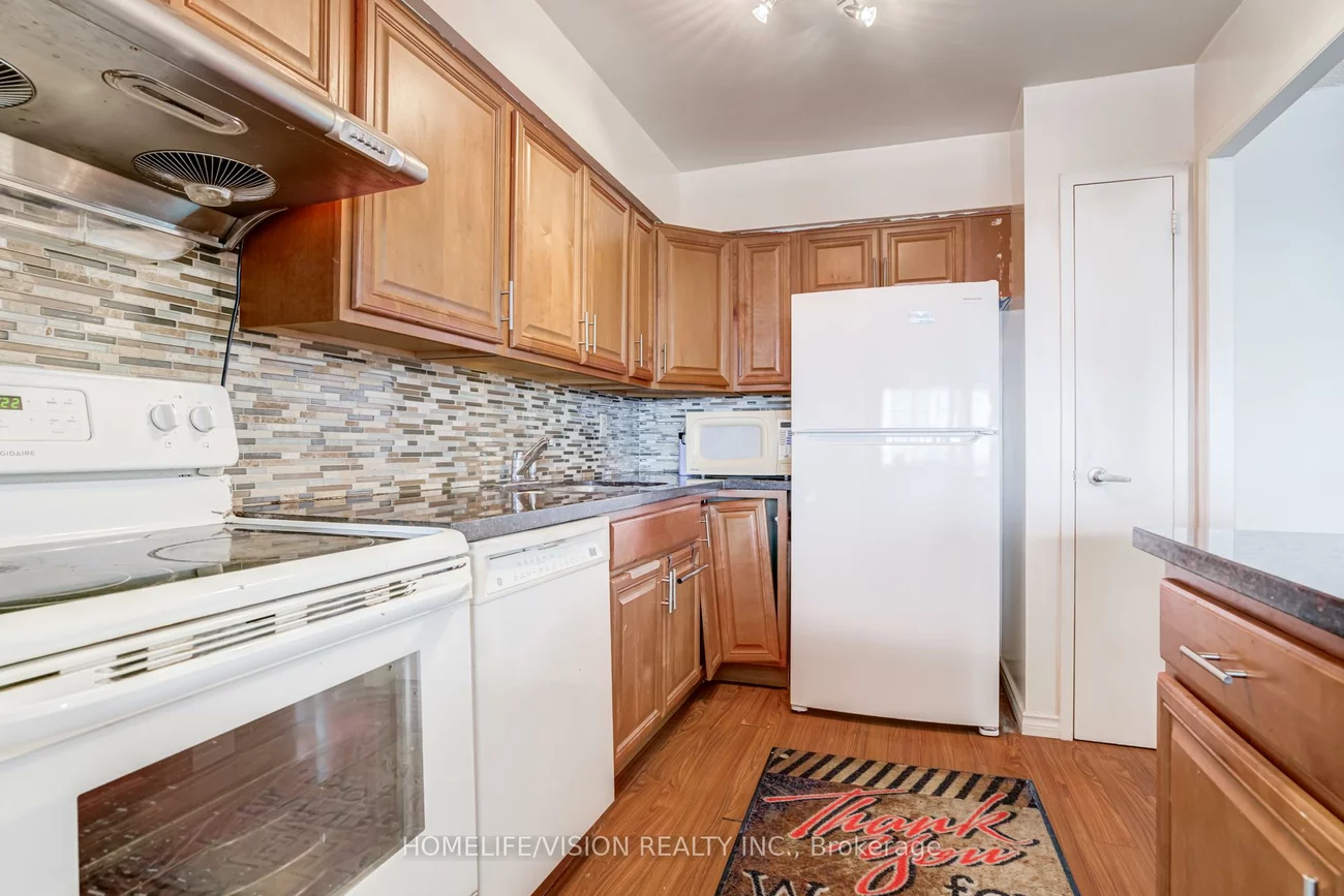 1338, York Mills, Parkwoods-Donalda, Toronto