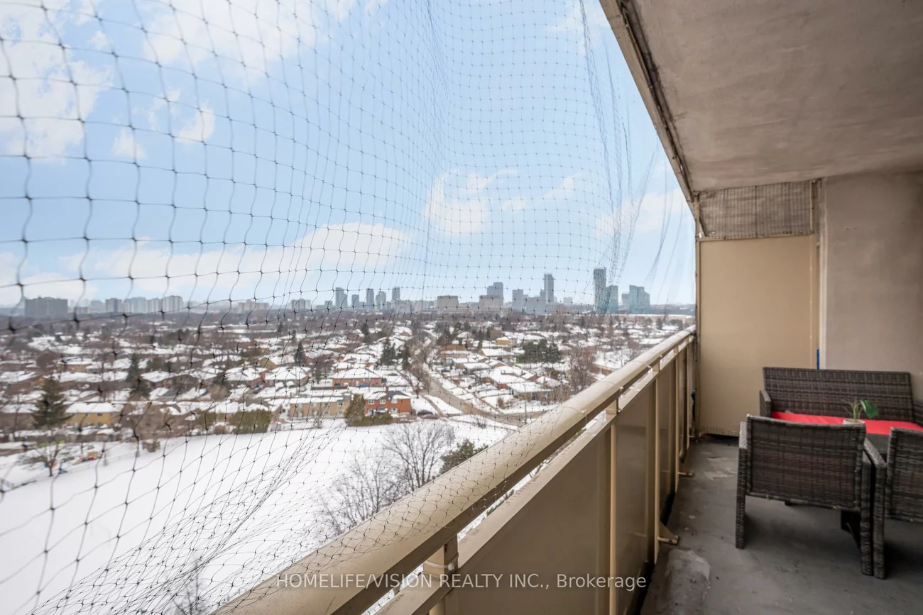 1338, York Mills, Parkwoods-Donalda, Toronto