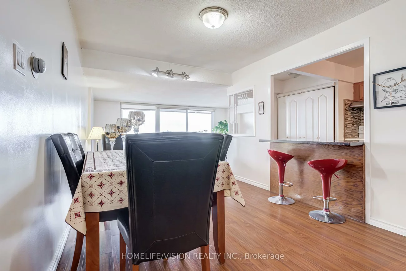 1338, York Mills, Parkwoods-Donalda, Toronto