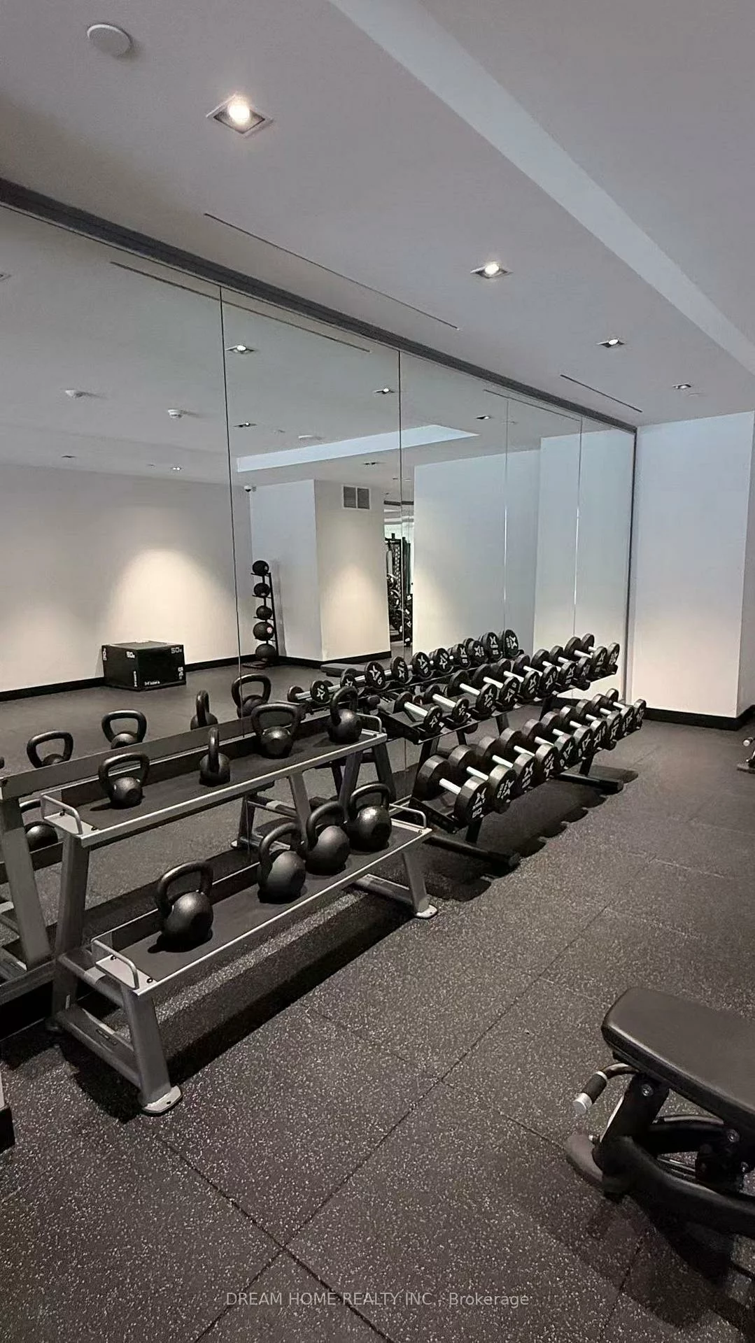 65, Mutual, Church-Yonge Corridor, Toronto