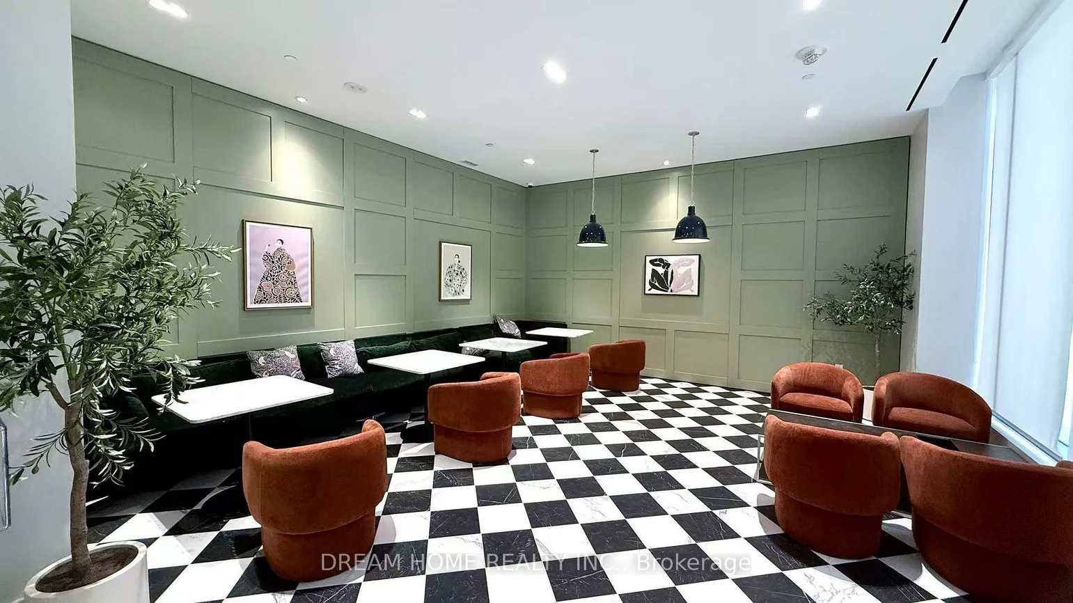 65, Mutual, Church-Yonge Corridor, Toronto