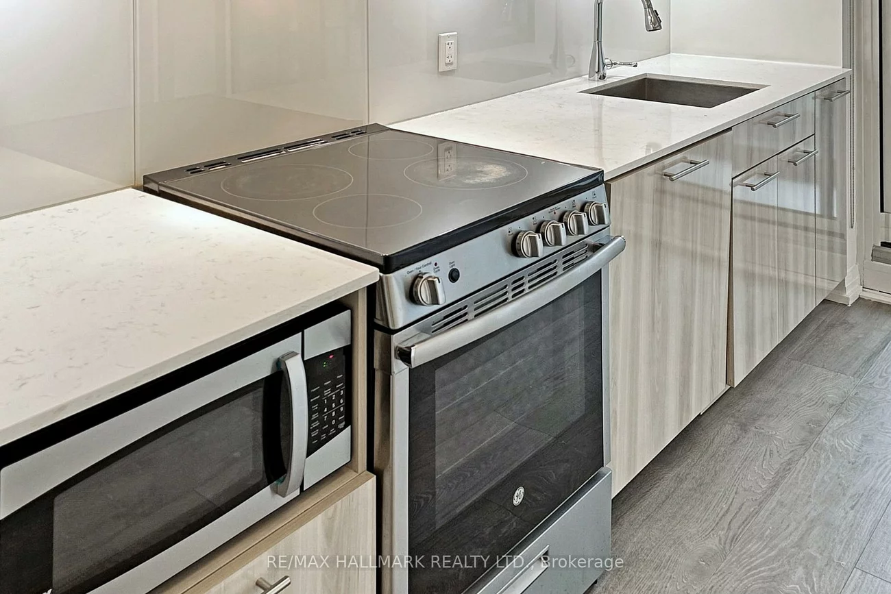 251, Jarvis, Church-Yonge Corridor, Toronto