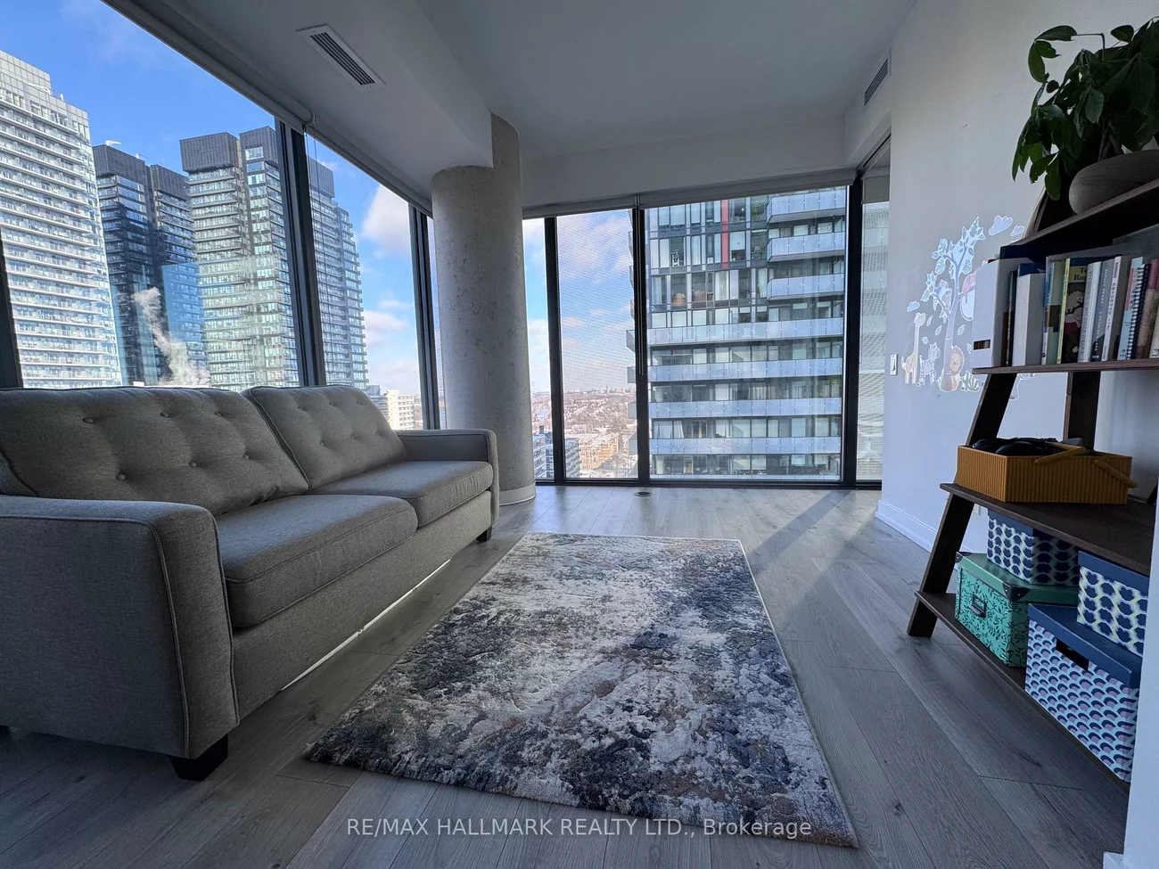 161, Roehampton, Mount Pleasant West, Toronto