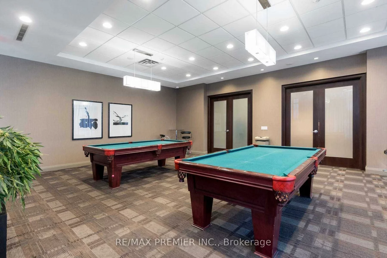 5793, Yonge, Newtonbrook East, Toronto