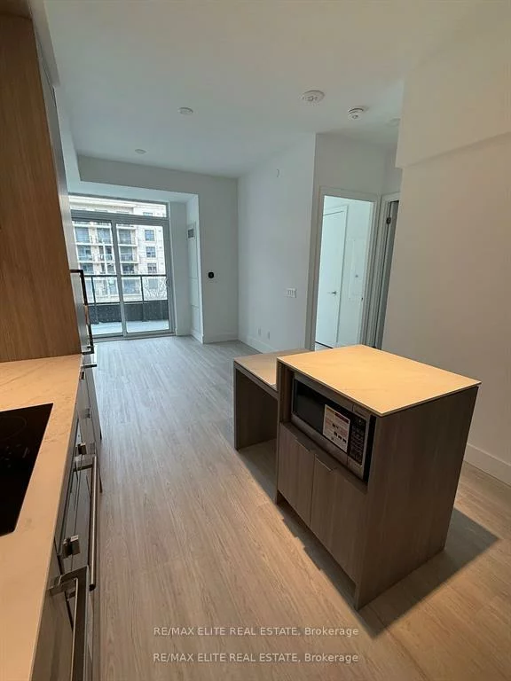 6, Greenbriar, Bayview Village, Toronto