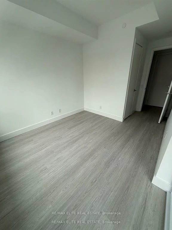 6, Greenbriar, Bayview Village, Toronto