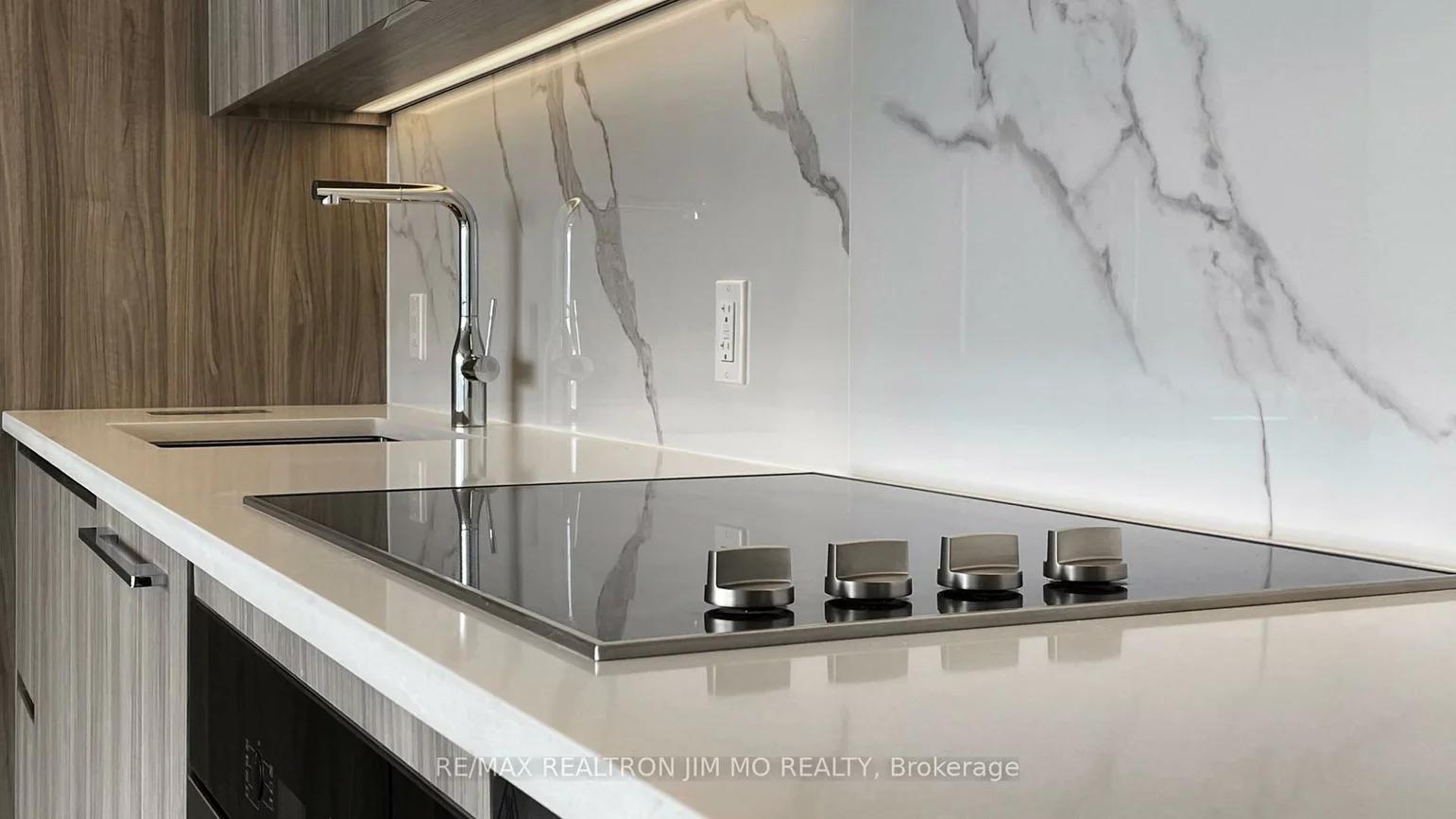 3, Concord Cityplace, Waterfront Communities C1, Toronto