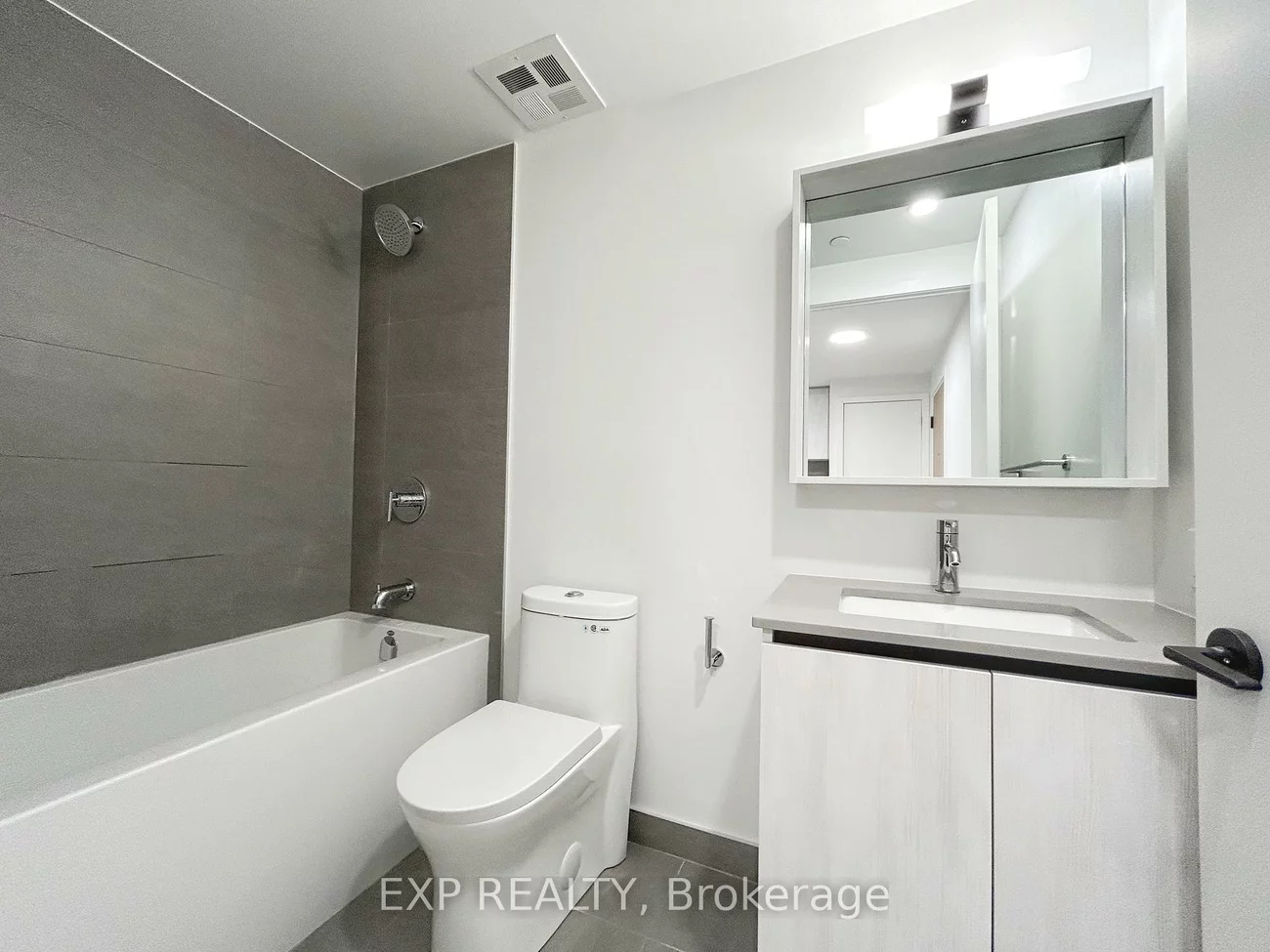 35, Parliament, Waterfront Communities C8, Toronto