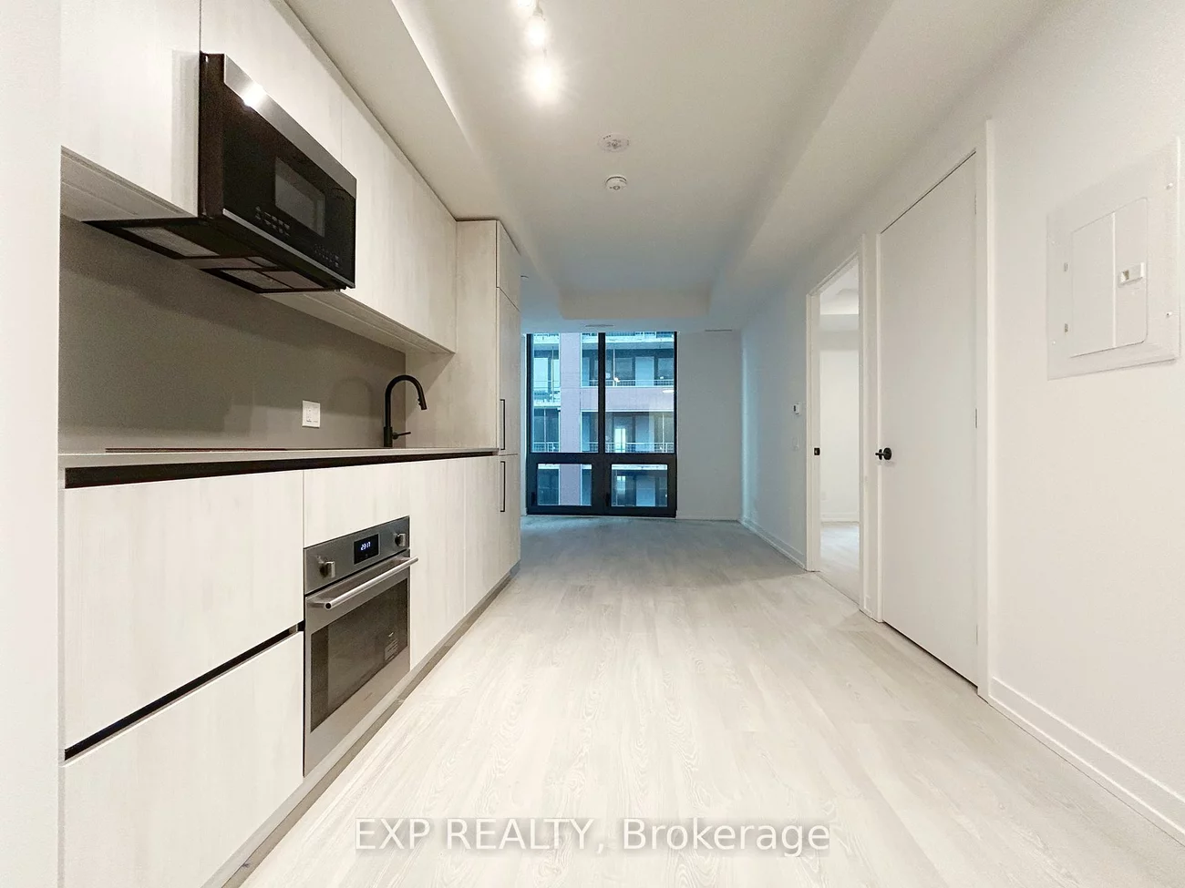 35, Parliament, Waterfront Communities C8, Toronto