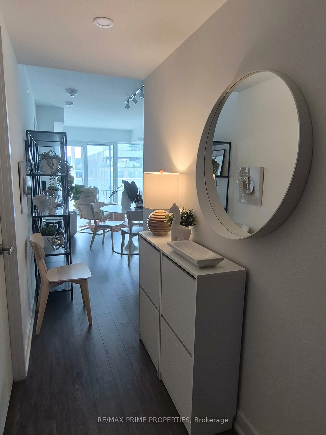 88, Queen, Church-Yonge Corridor, Toronto