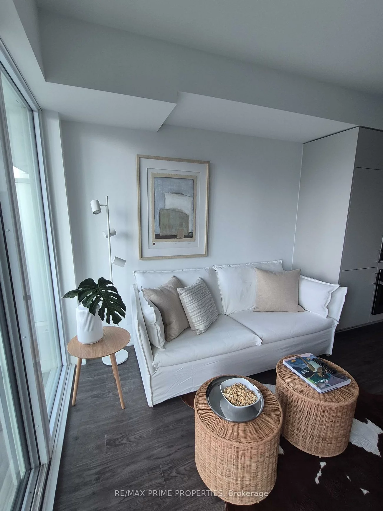 88, Queen, Church-Yonge Corridor, Toronto