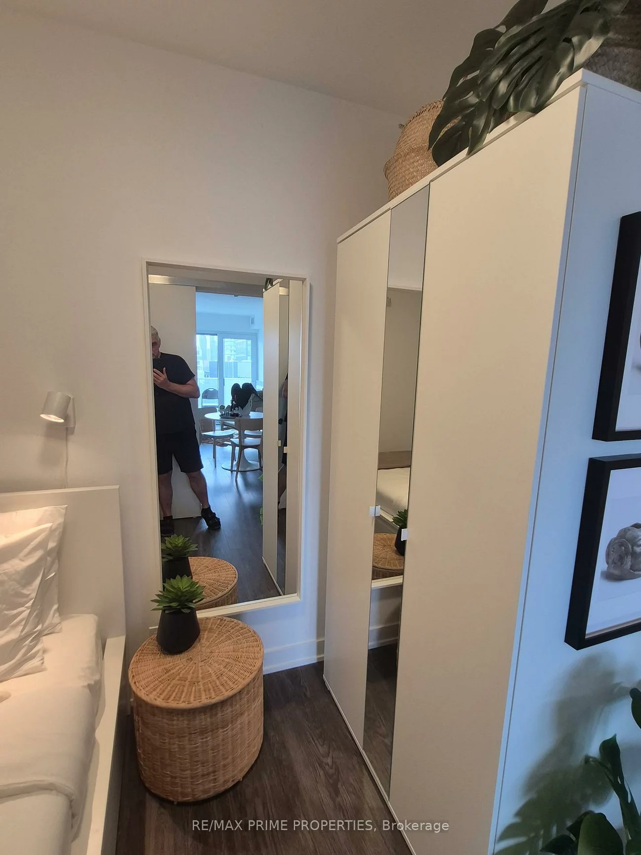 88, Queen, Church-Yonge Corridor, Toronto