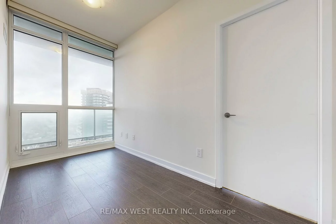 121, McMahon, Bayview Village, Toronto