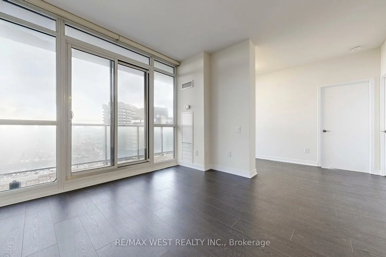 121, McMahon, Bayview Village, Toronto