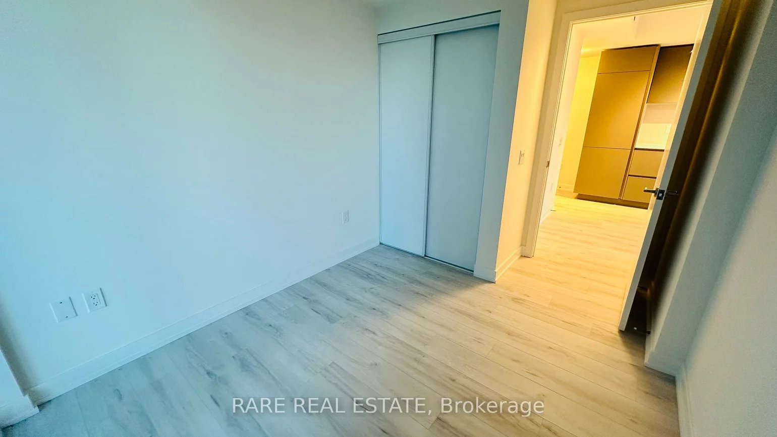 120, Broadway, Mount Pleasant West, Toronto