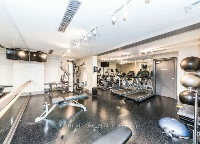 35, Hayden, Church-Yonge Corridor, Toronto