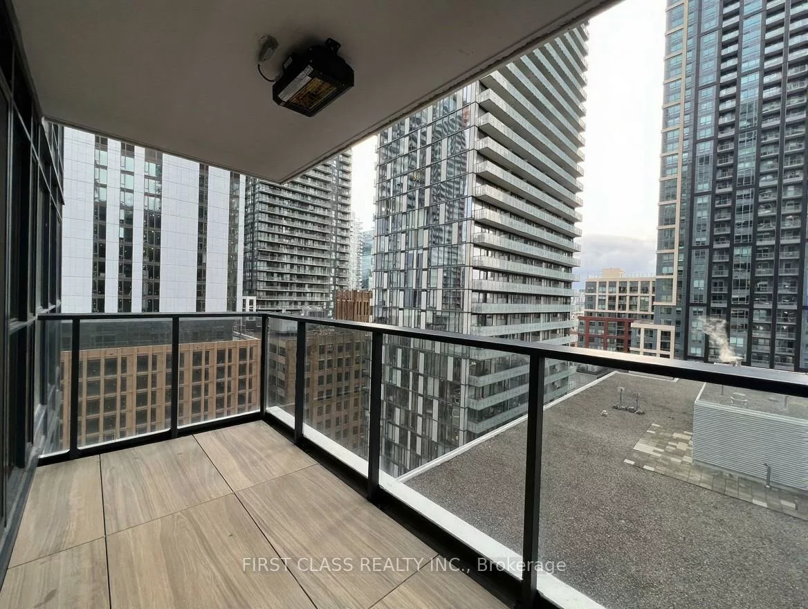 38, Widmer, Waterfront Communities C1, Toronto