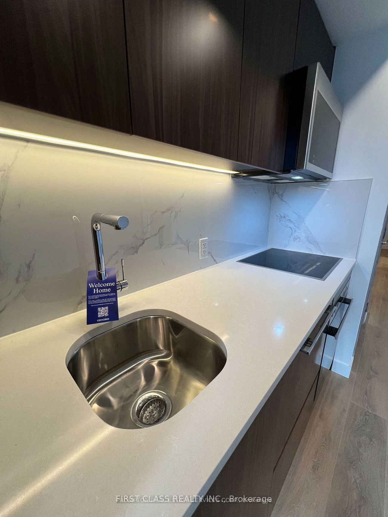 38, Widmer, Waterfront Communities C1, Toronto