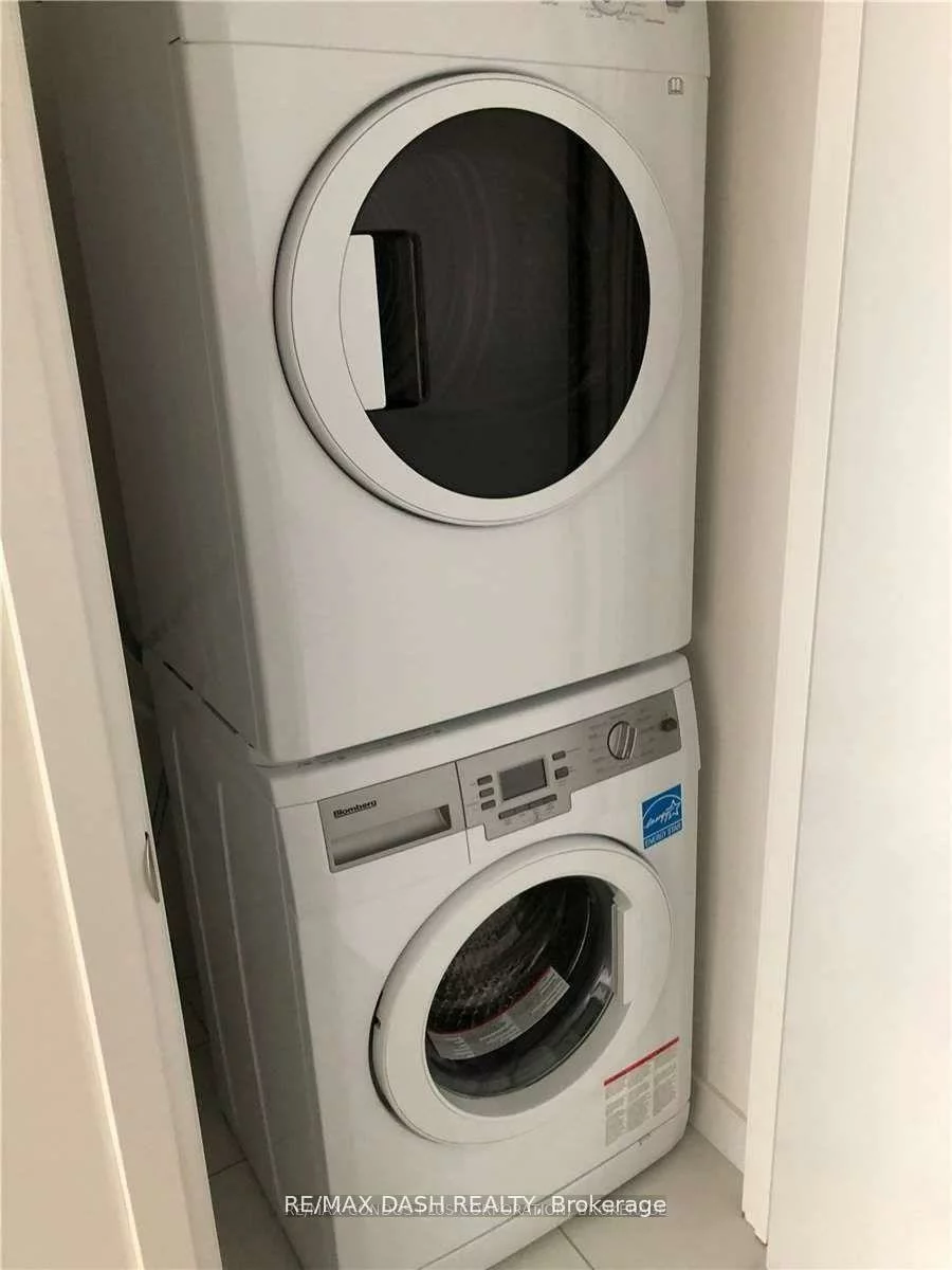 576, Front, Waterfront Communities C1, Toronto