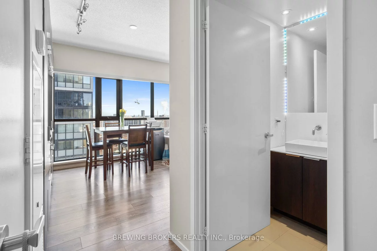 159, Dundas, Church-Yonge Corridor, Toronto