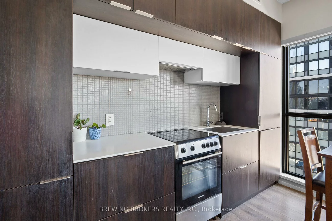 159, Dundas, Church-Yonge Corridor, Toronto