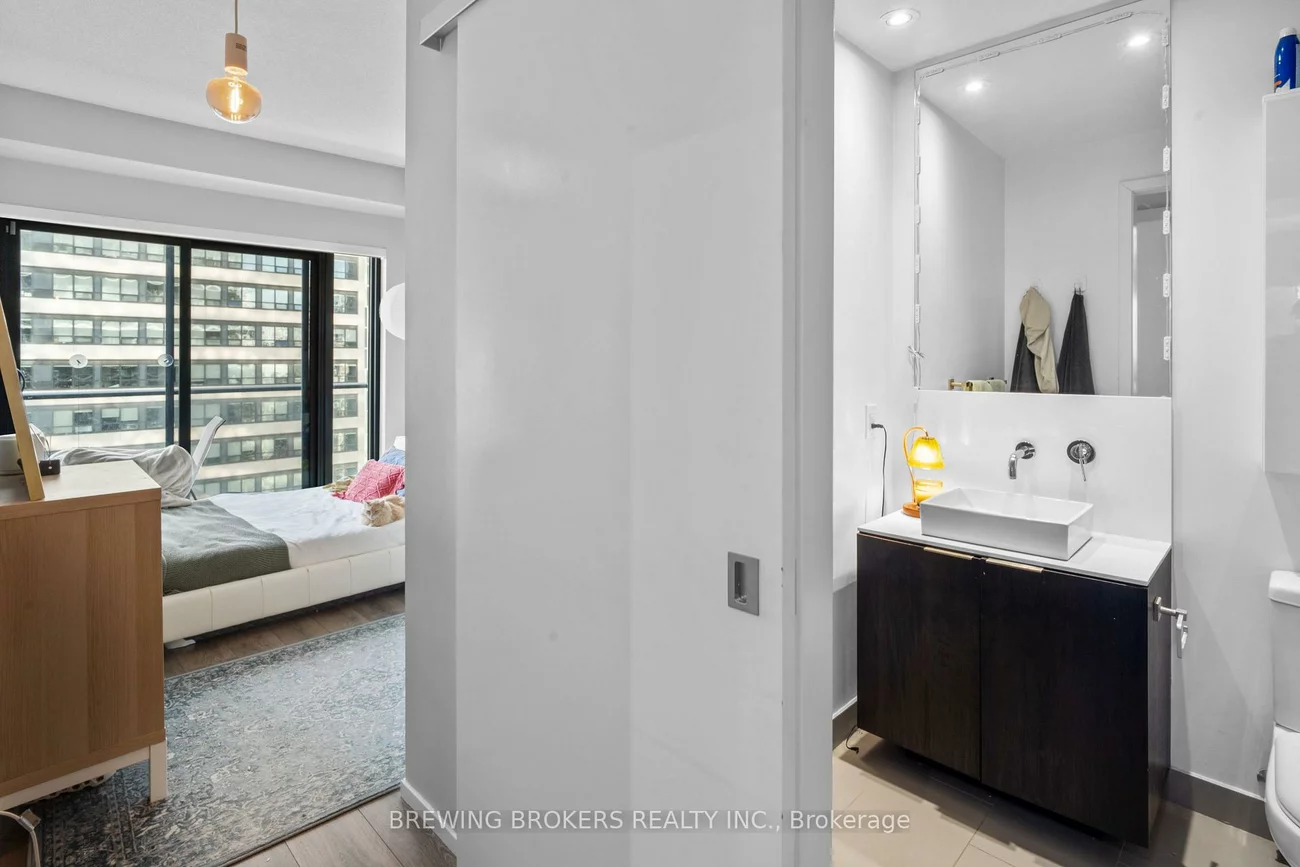 159, Dundas, Church-Yonge Corridor, Toronto