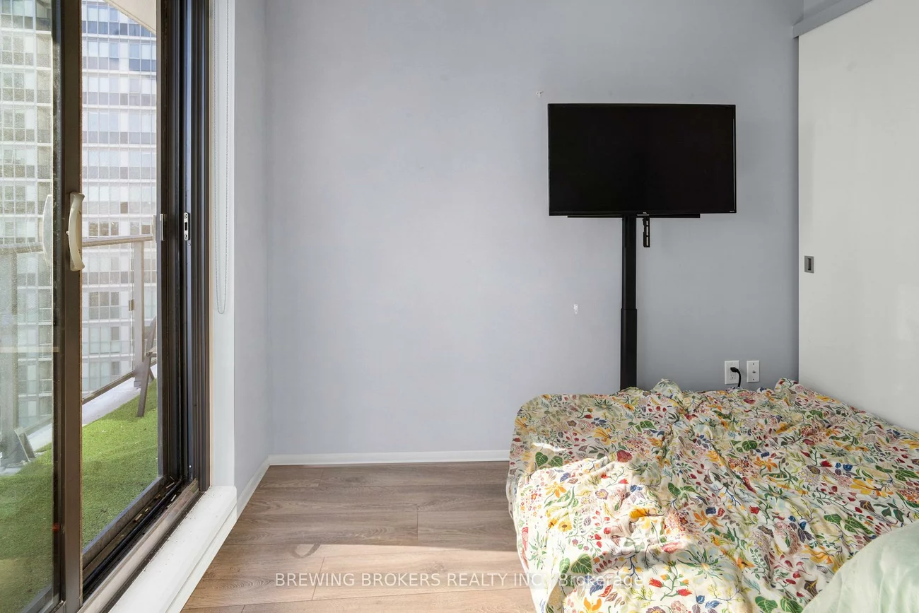 159, Dundas, Church-Yonge Corridor, Toronto