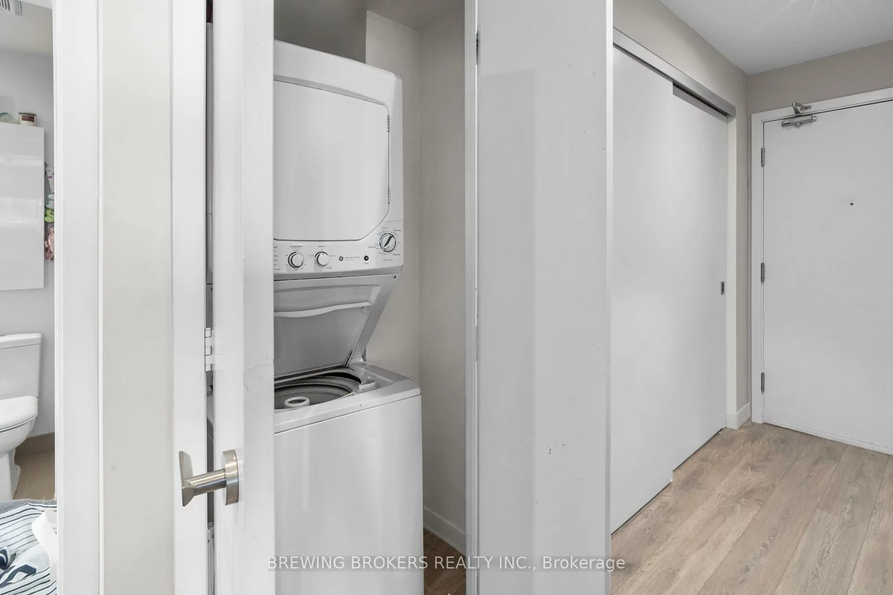 159, Dundas, Church-Yonge Corridor, Toronto