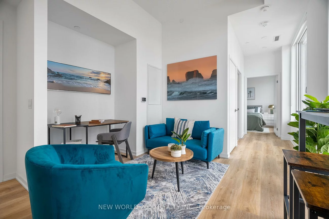 101, Roehampton, Mount Pleasant West, Toronto