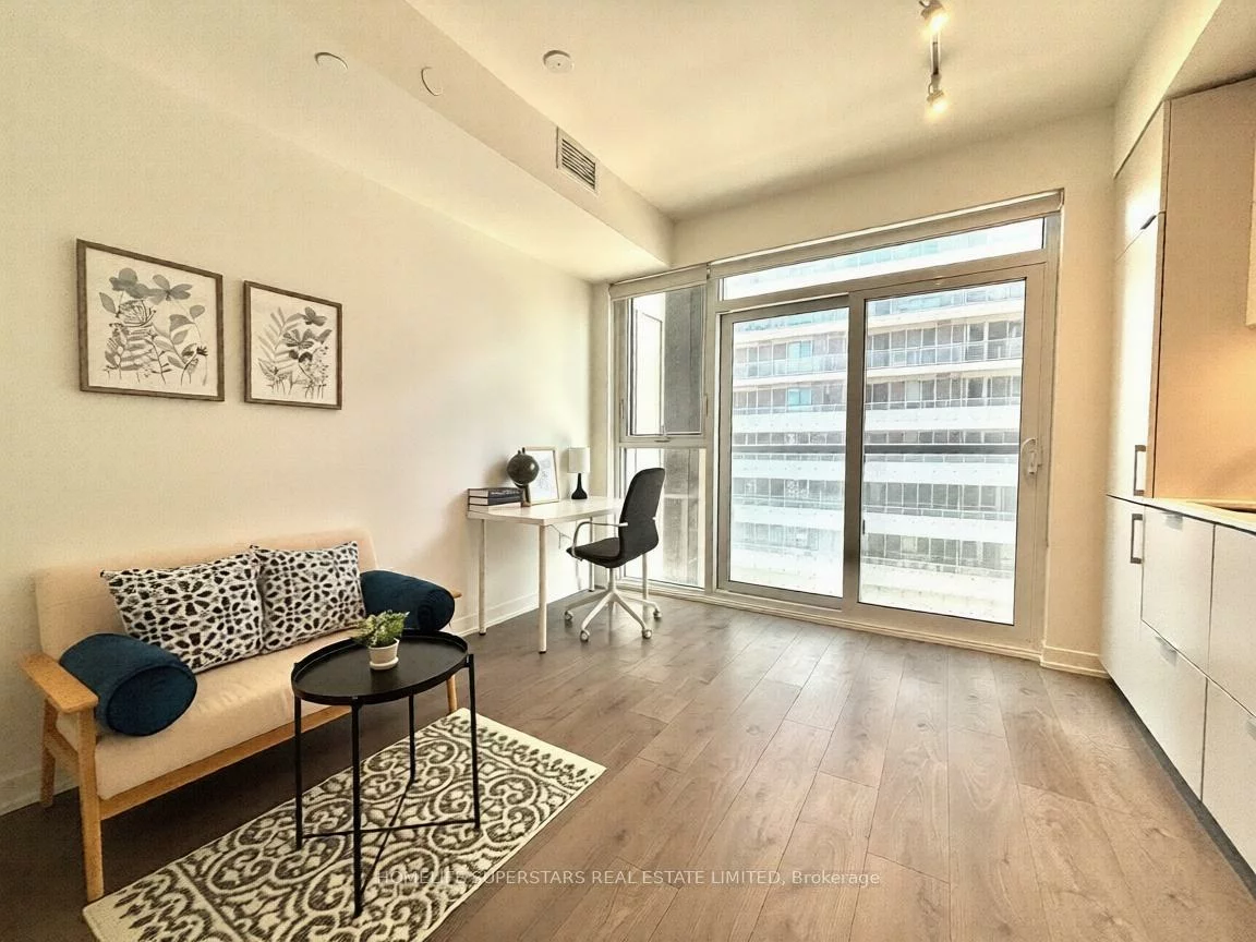 20, Richardson, Waterfront Communities C8, Toronto