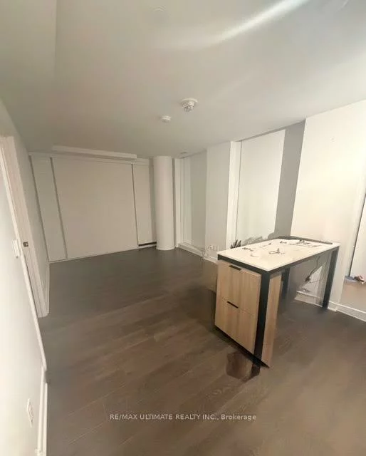 35, Rolling Mills, Waterfront Communities C8, Toronto