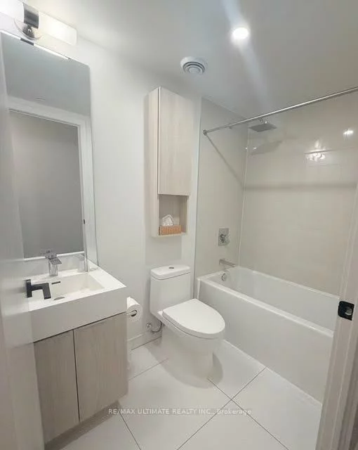 35, Rolling Mills, Waterfront Communities C8, Toronto