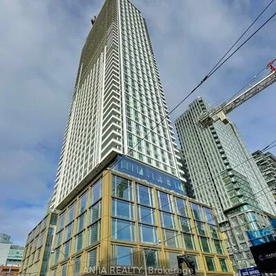 88, Queen, Church-Yonge Corridor, Toronto