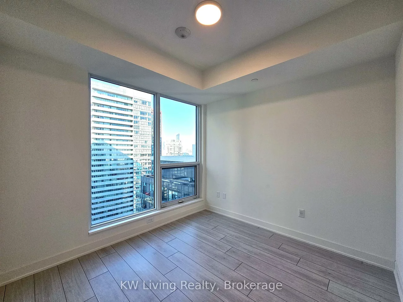 15, Mercer, Waterfront Communities C1, Toronto