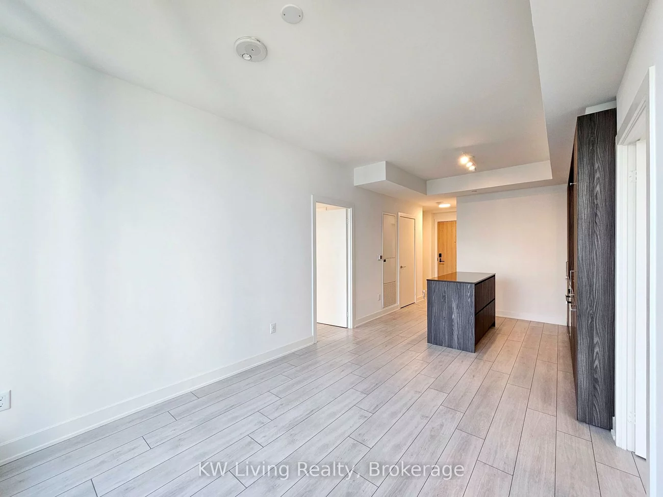 15, Mercer, Waterfront Communities C1, Toronto