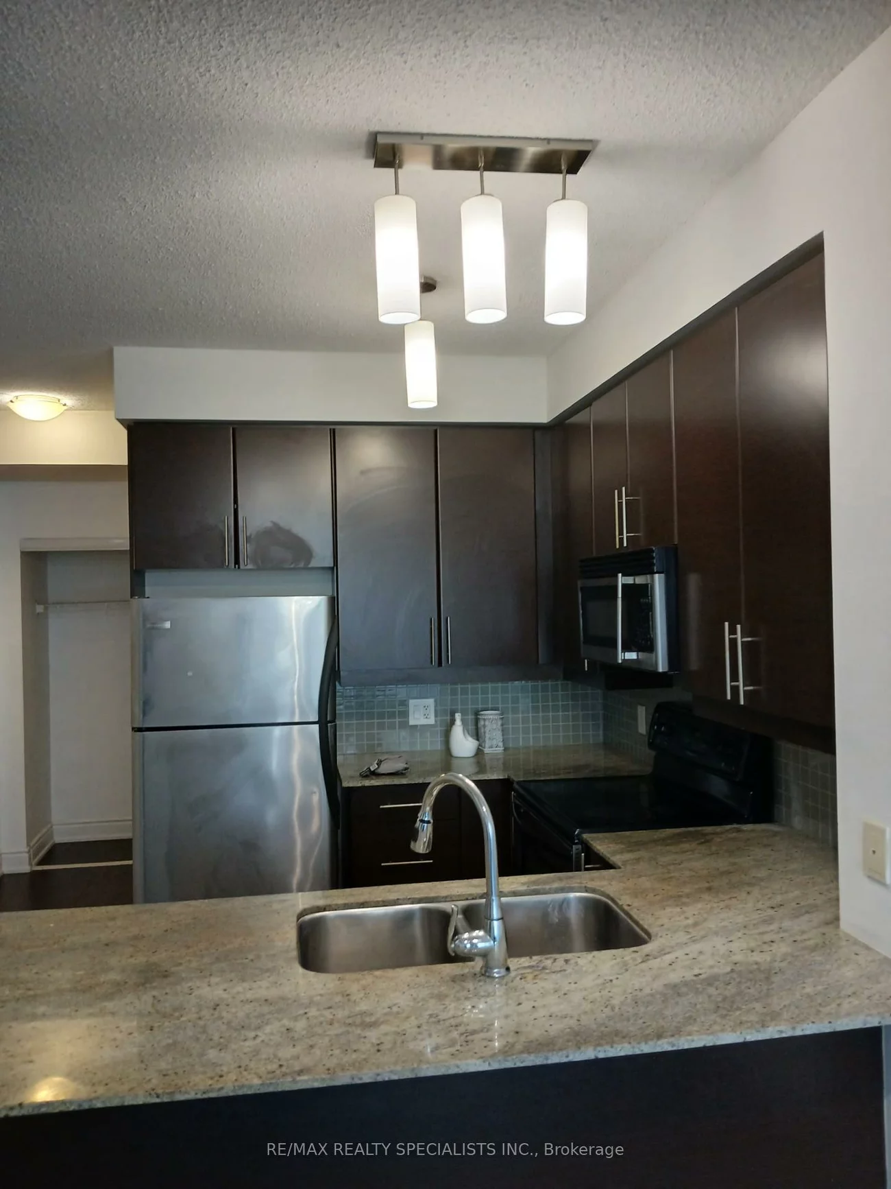 18, Harbour, Waterfront Communities C1, Toronto