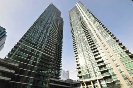 18, Harbour, Waterfront Communities C1, Toronto