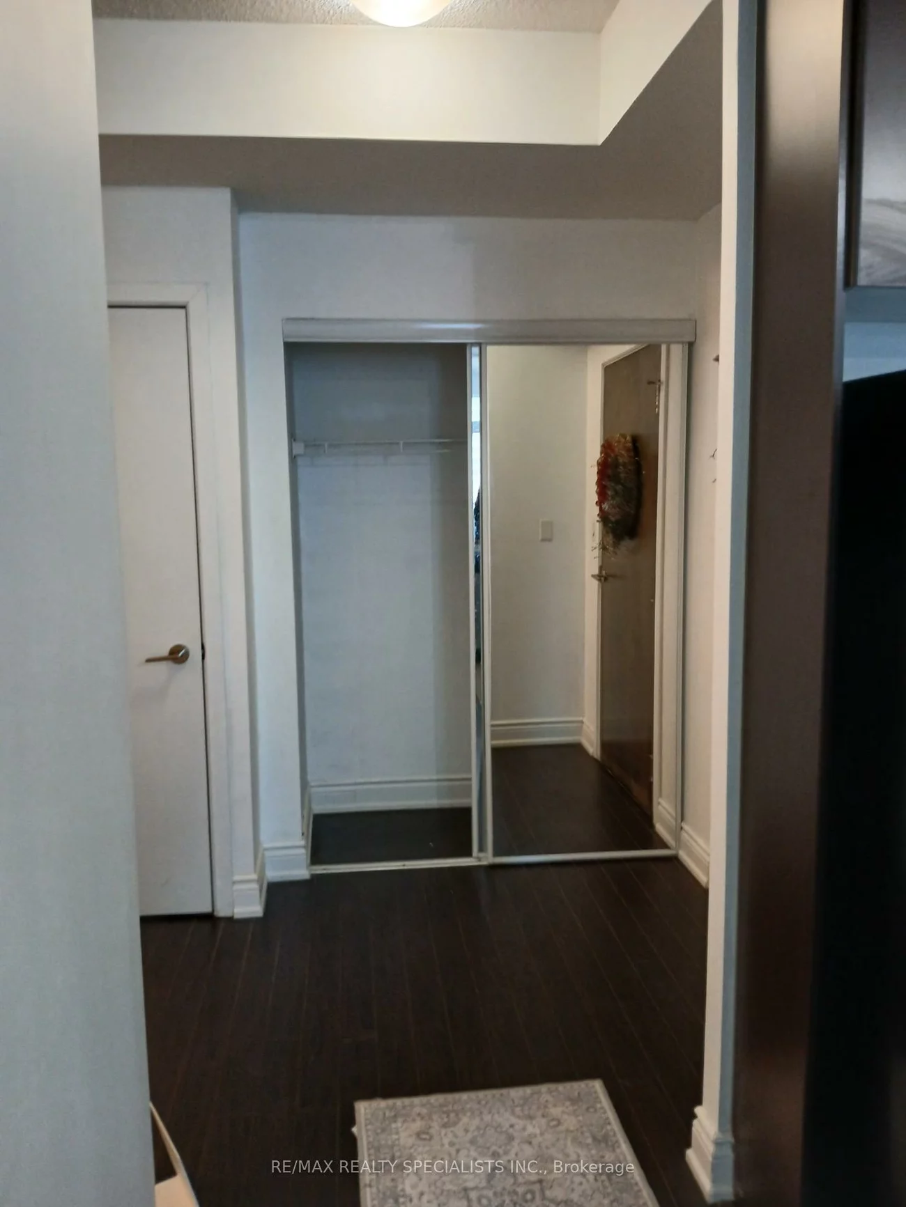 18, Harbour, Waterfront Communities C1, Toronto